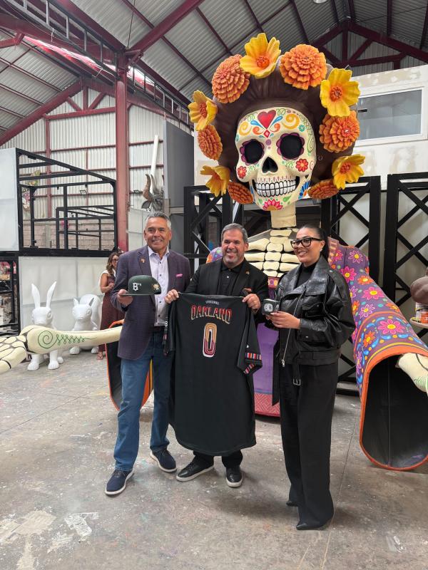 Behind the Scenes Option of La Catrina