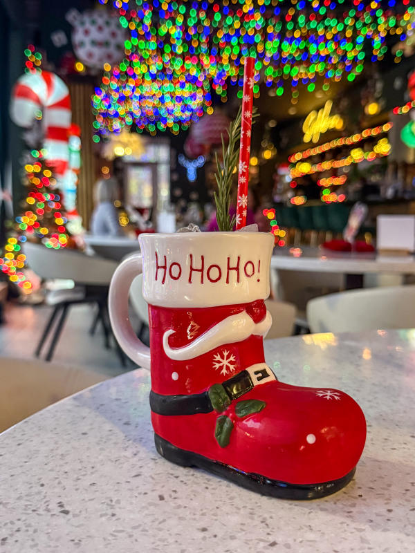 Sidebar holiday pup-up