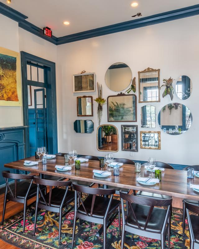 Private Dining Rooms In New Orleans, New Orleans Style Dining Room Furniture