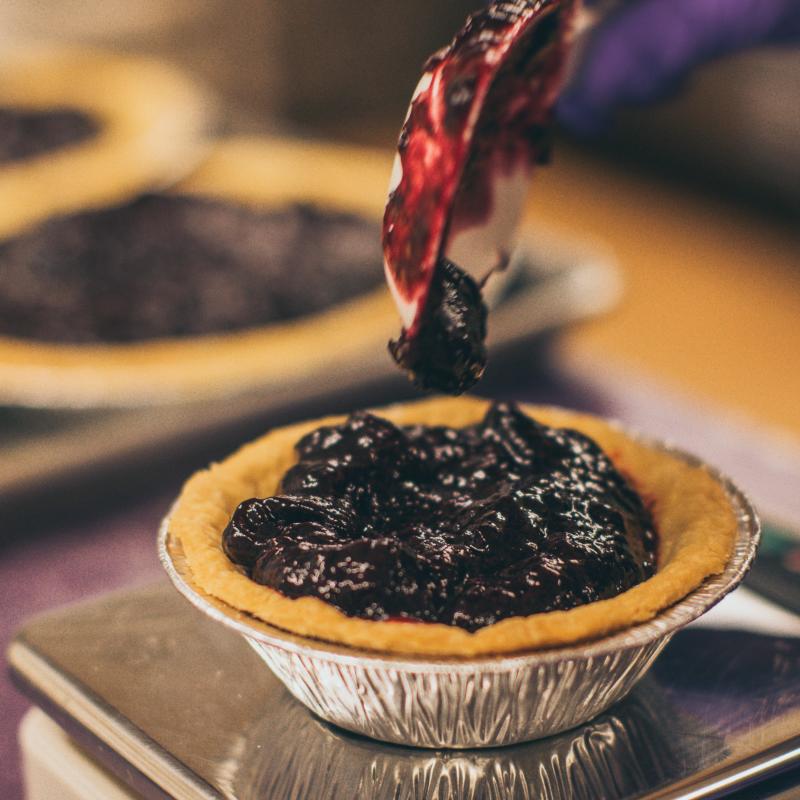making-of-grape-pie