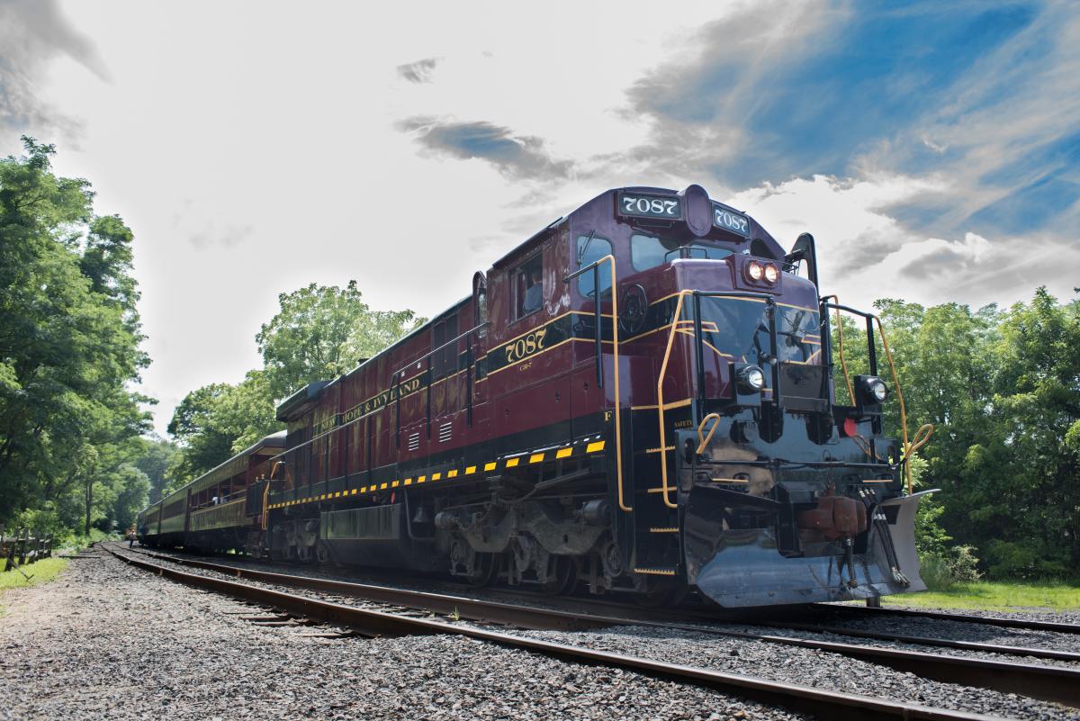 Enjoy a narrated train ride through scenic Bucks County! Ride the New Hope & Ivyland Railroad's antique coaches pulled by a 1925 Baldwin Steam Locomotive, or historic diesel engines.