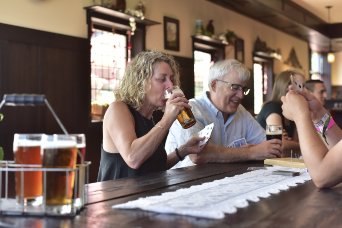 A group enjoying beers at Lazy Monk Brewery