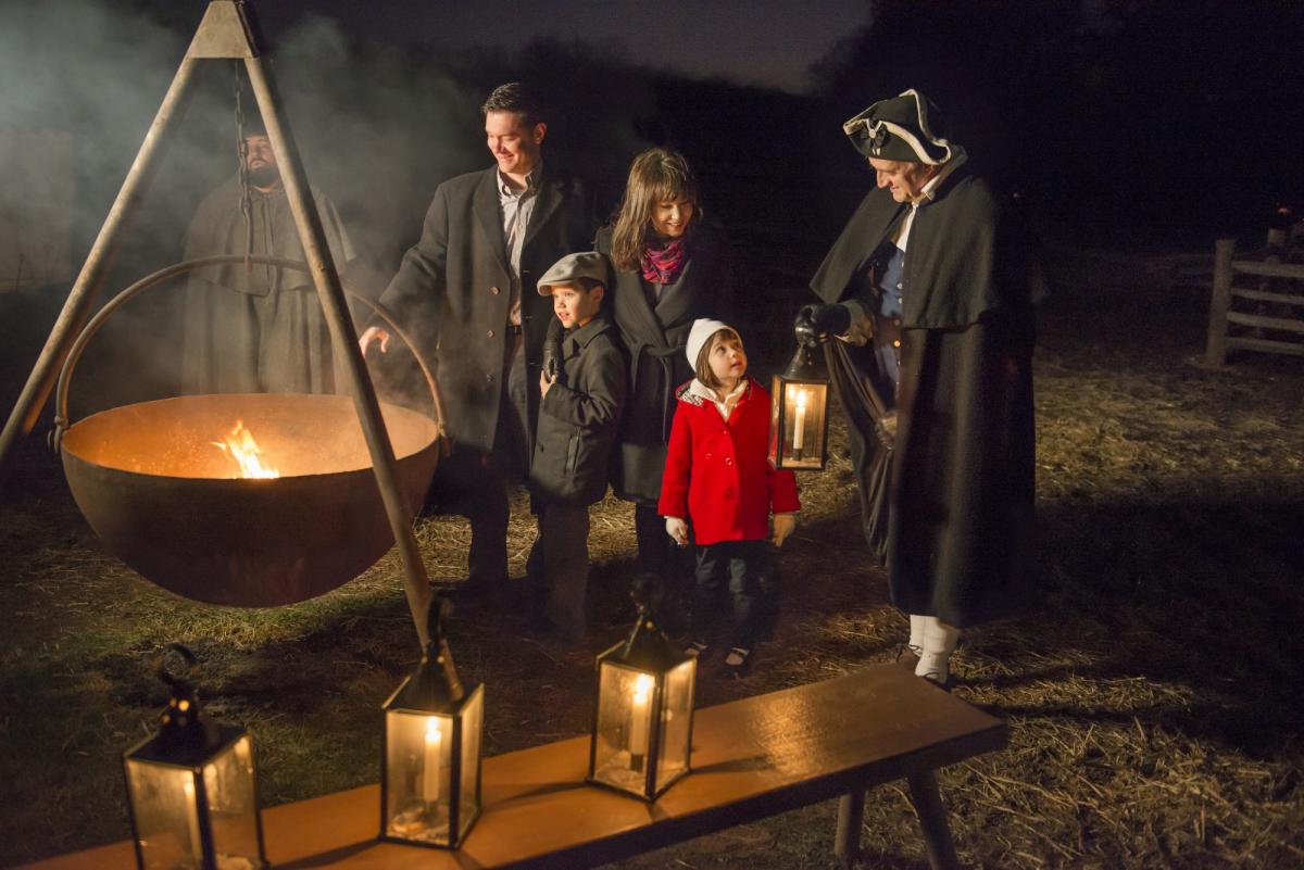 Mount Vernon By Candlelight