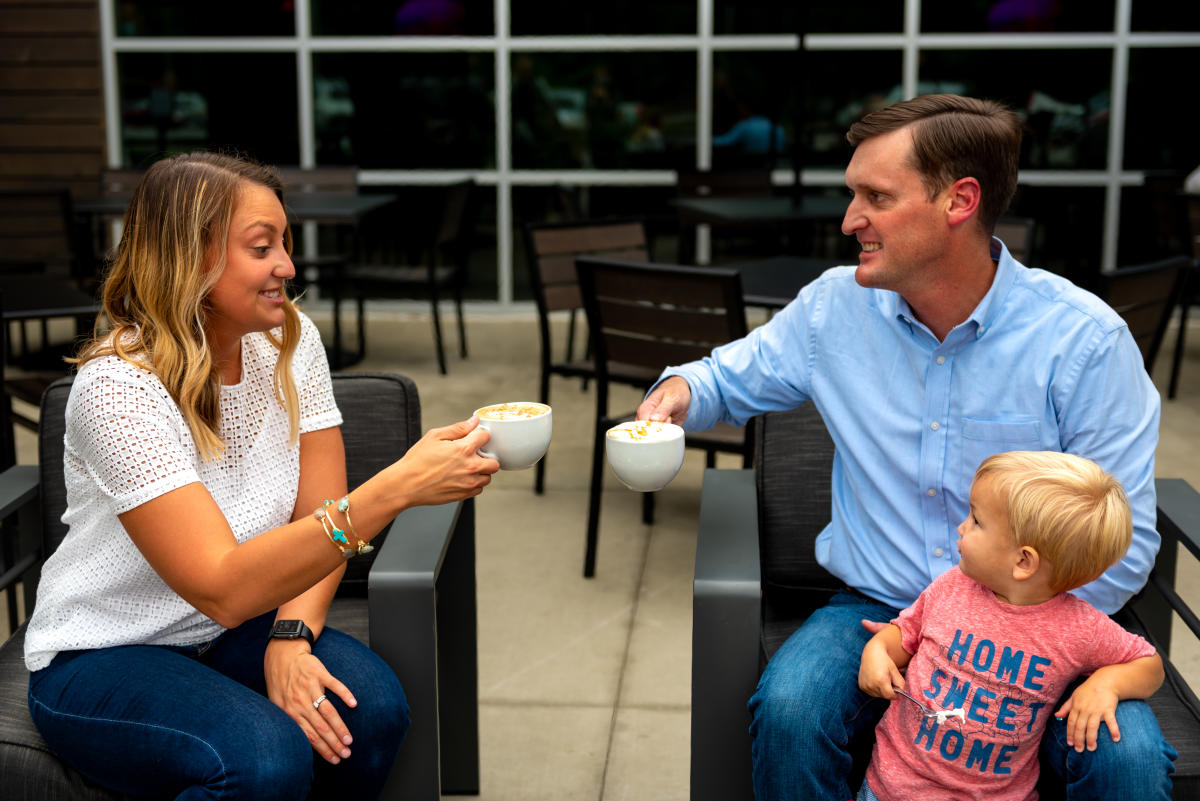 Couple drinking coffee at Crescendo Cafe in Fort Wayne, Indiana