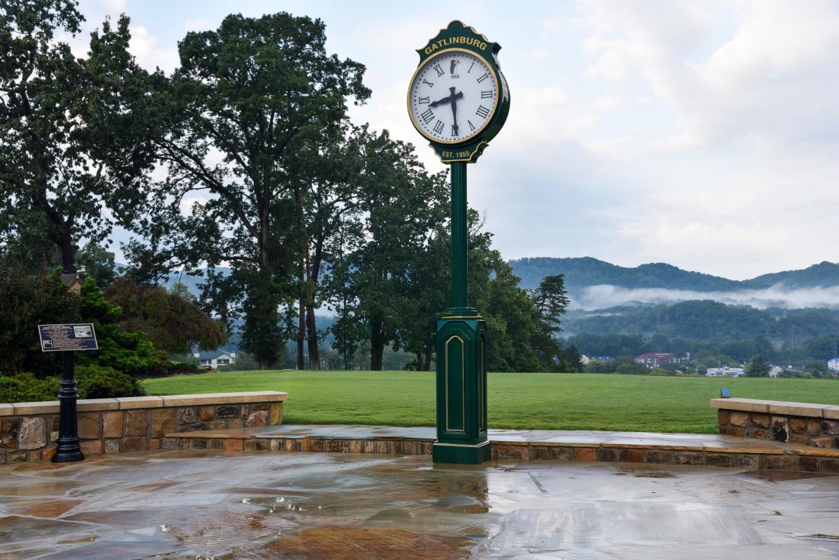 Gatlinburg Golf Course clock