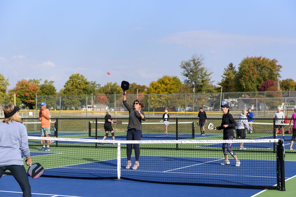 Hamilton Park Fort Wayne pickleball players