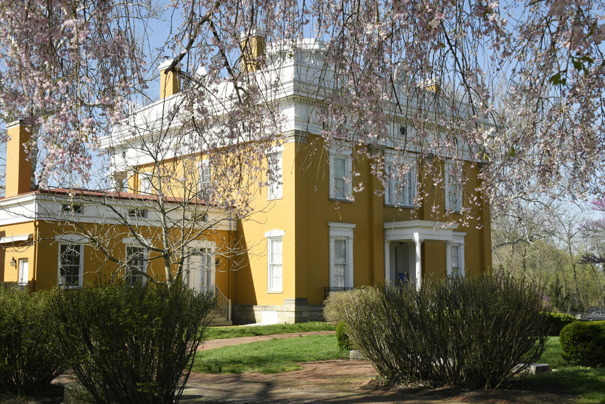 Lanier Mansion in Spring