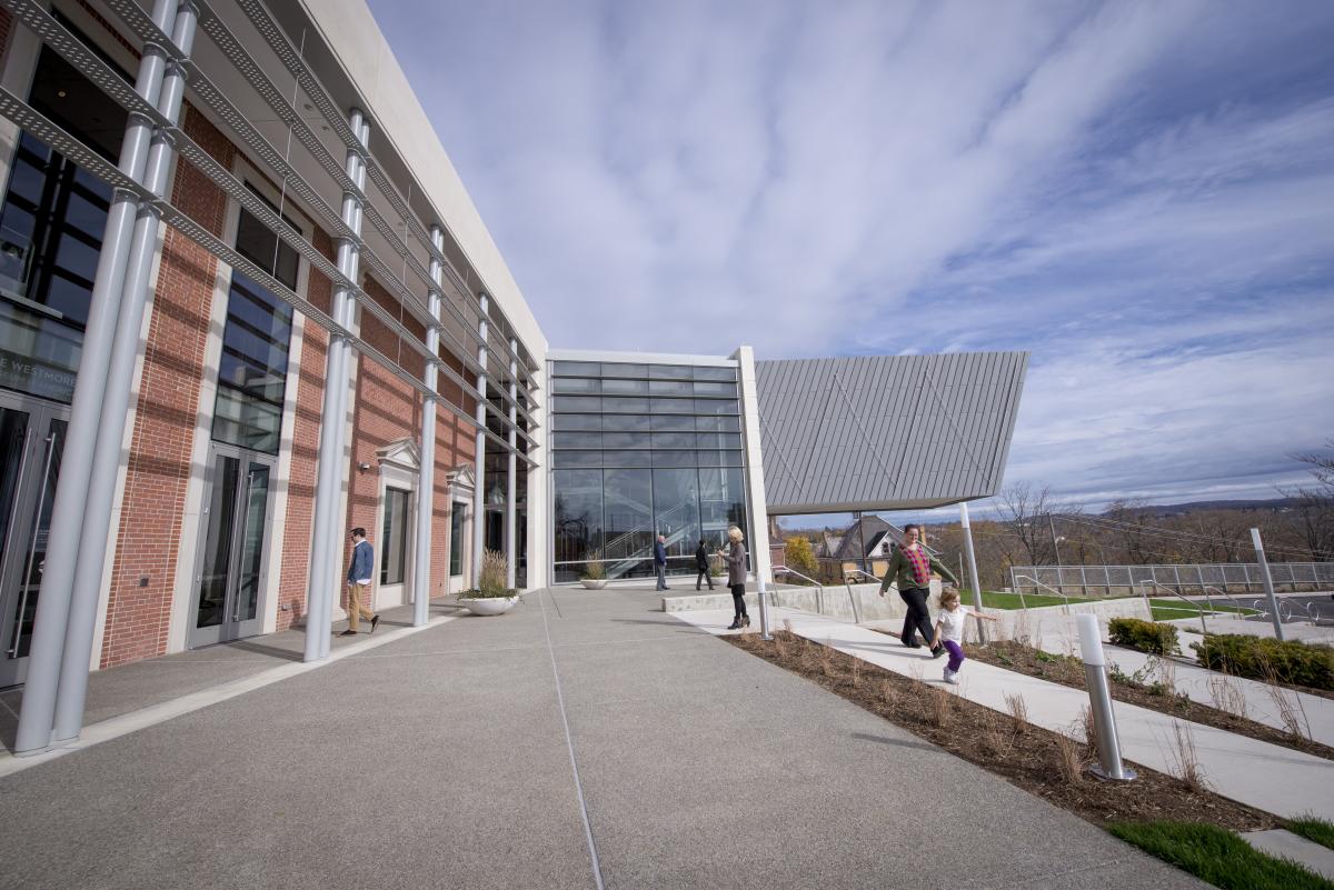 Westmoreland Museum of American Art Cantilever