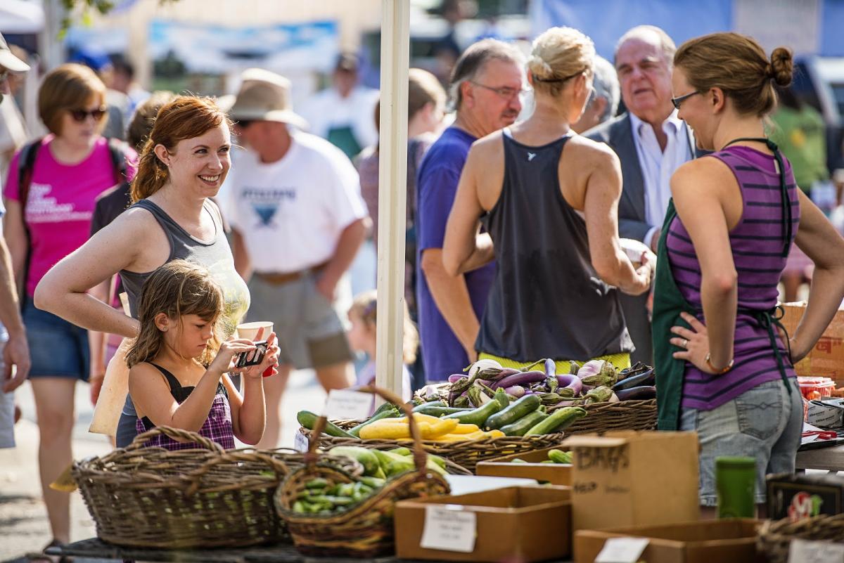 Downtown Farmers Market in Lawrence Kansas