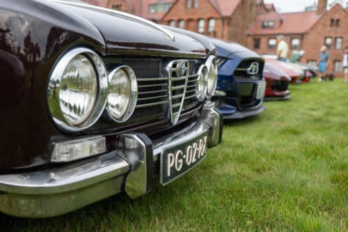 Cars & Coffee