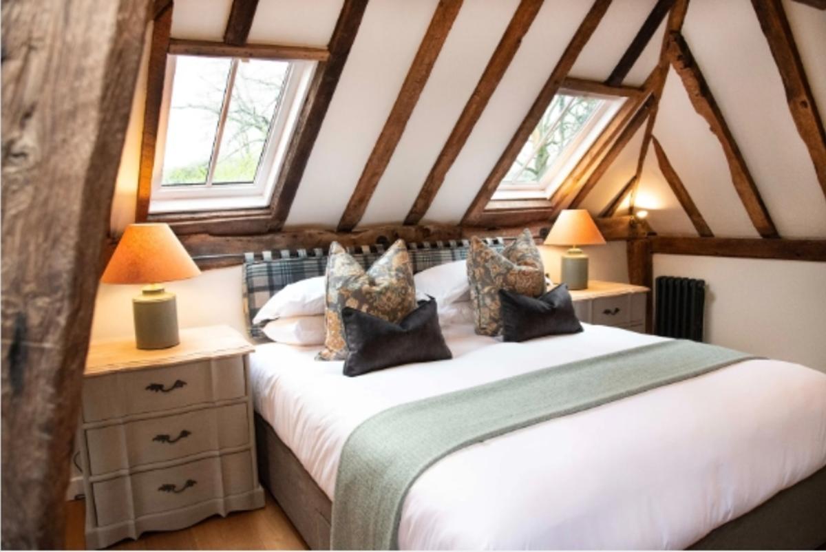 Mousehall Oast Bedroom