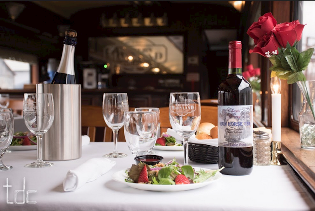 Western-Maryland-Scenic-Railroad dining