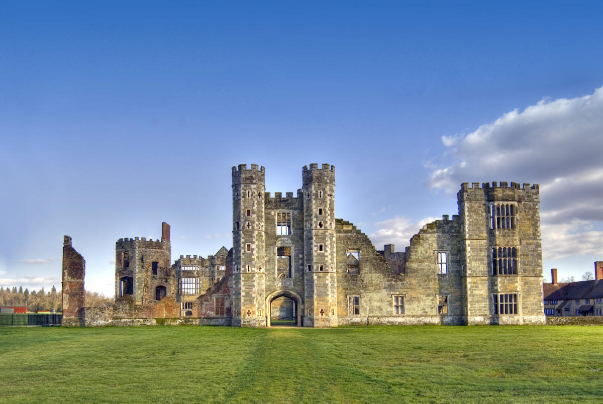 Cowdray Ruins