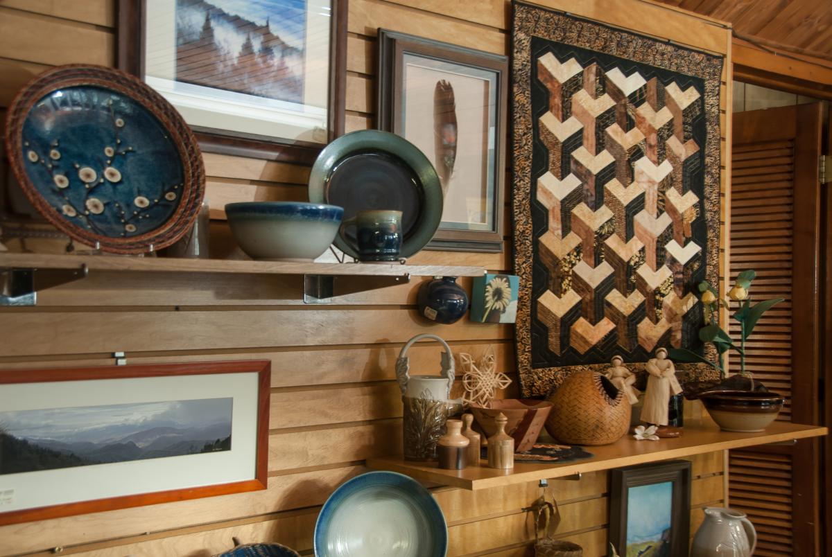 Dogwood_Crafters_bc838f3e-f1dc-4a2b-b277-ba2431e22de1