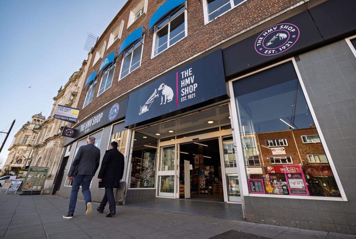 HMV Southampton exterior of shop
