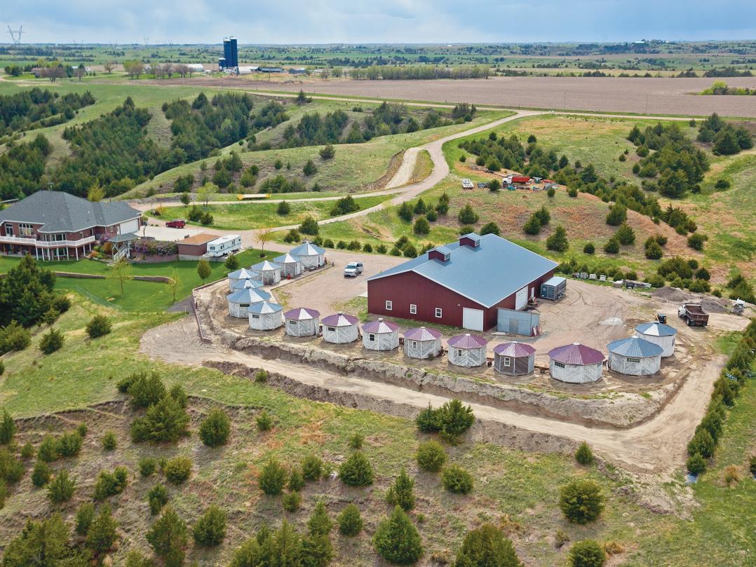 Grain Bin 3200x2400