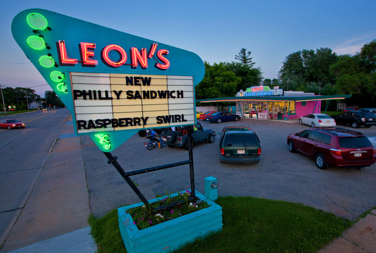 Leon's Custard Drive-In