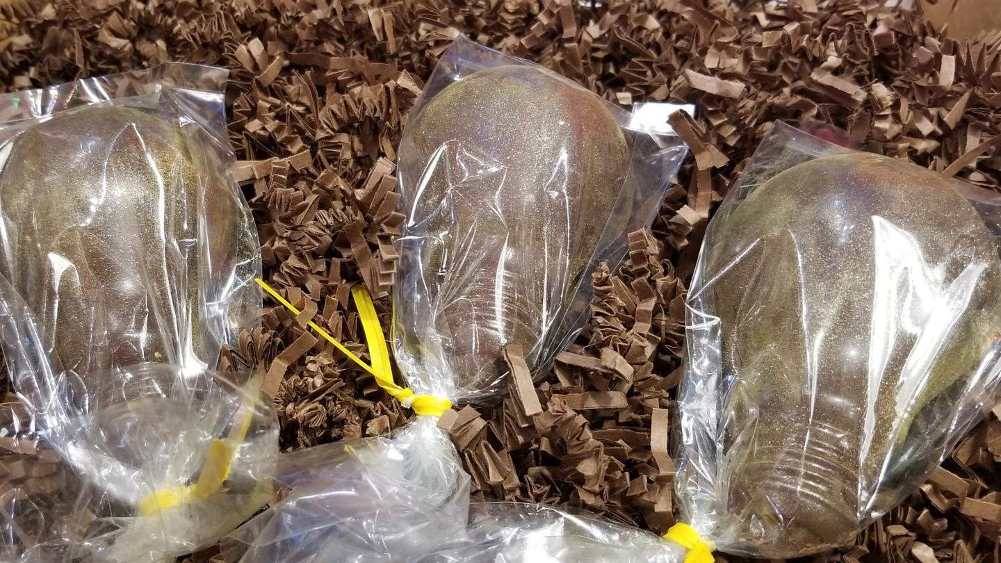 Dimitri’s chocolate lightbulbs
