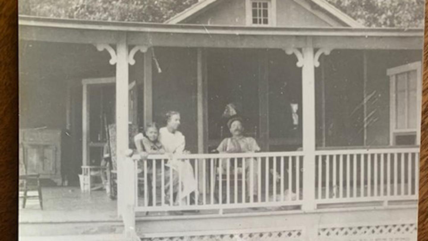Frederick Deuerlein Family courtesy Sara Rosplock