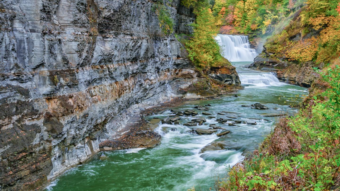 Letchworth Lower Falls Green Waters courtesy Dick Thomas