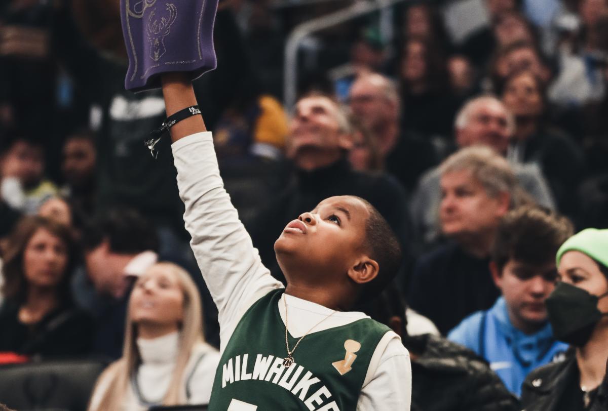 Milwaukee Bucks Fan