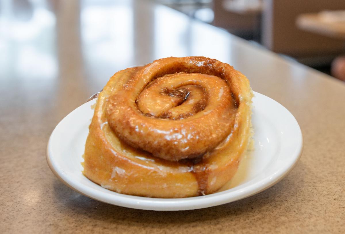 Silver Grill Cinnamon Roll