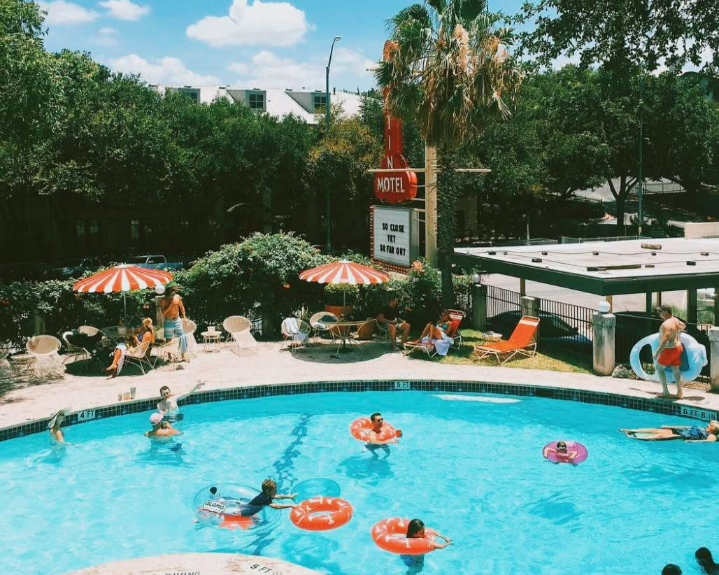 AUSTIN MOTEL