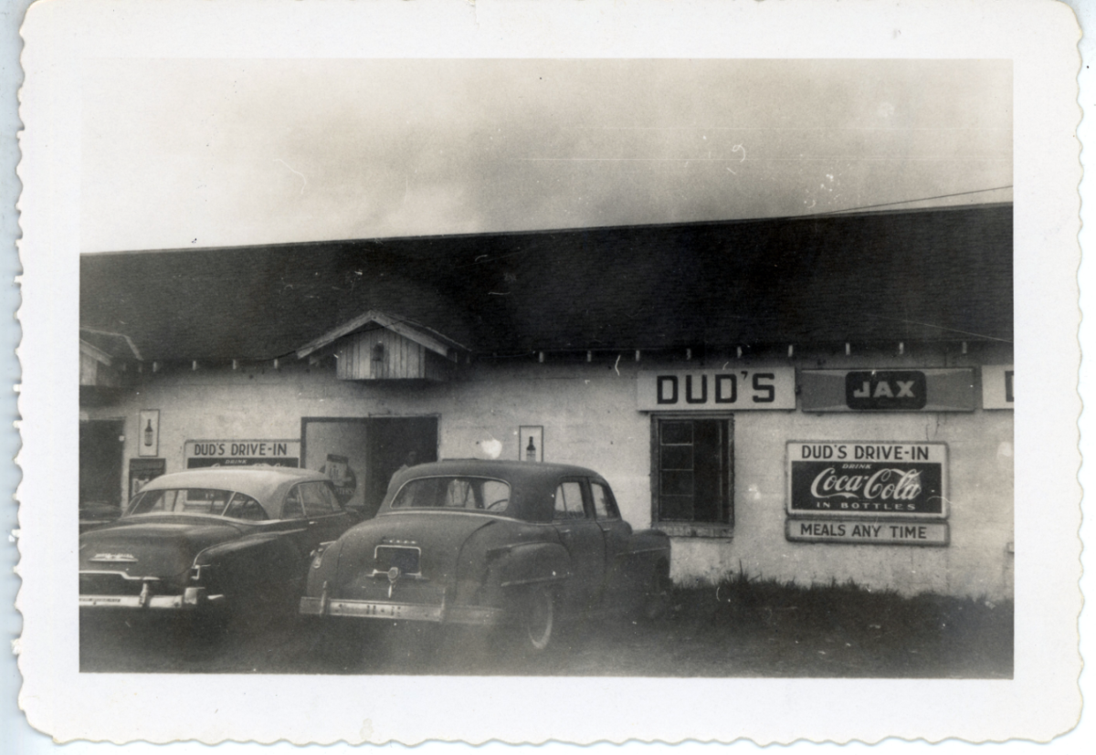 Dud's in Erath