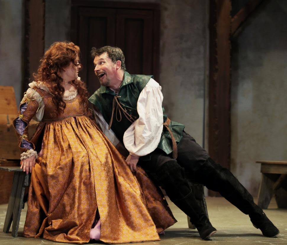 Taming of the Shrew at Cincinnati Shakespeare Company (photo: Cincinnati Shakespeare Company)