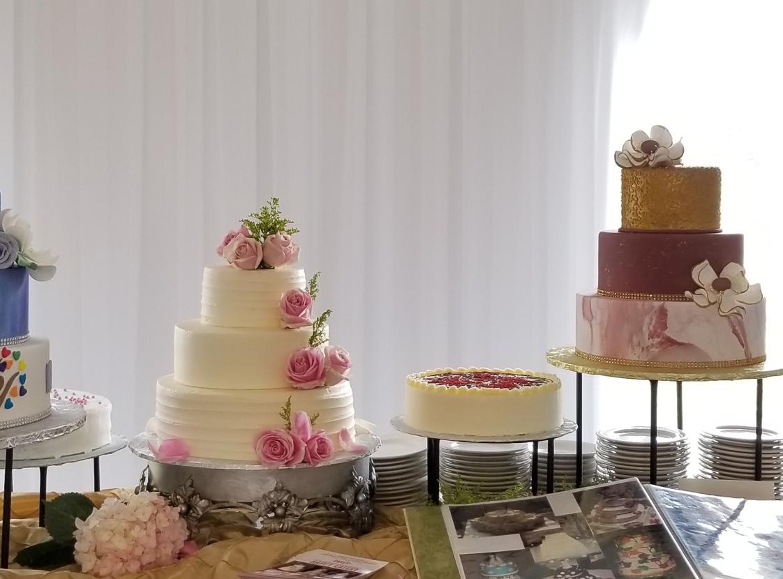 Cakes by Happy Eatery - Cake Display