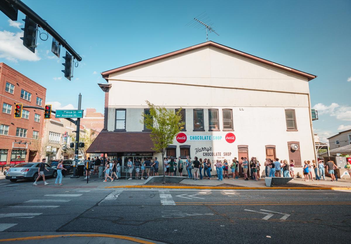 Harry's Chocolate Shop Outside Line
