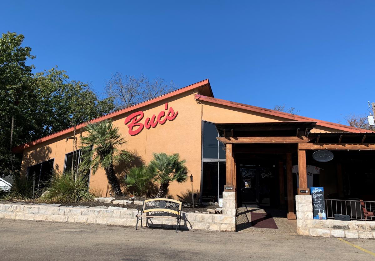 Buc's Bar & Grill
