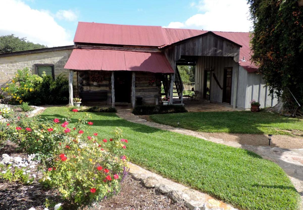 clear-springs-log-cabin
