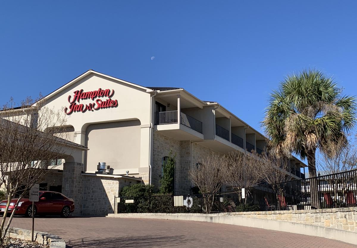 Hampton Inn & Suites - Fredericksburg