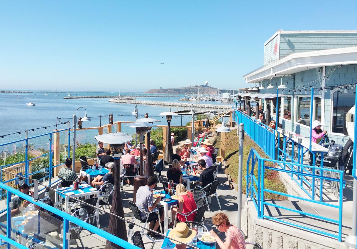 Outdoor Dining at Sam's Chowder House in Half Moon Bay