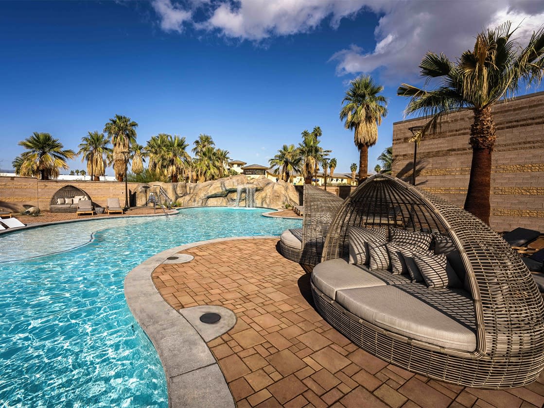 spa at sec he pool
