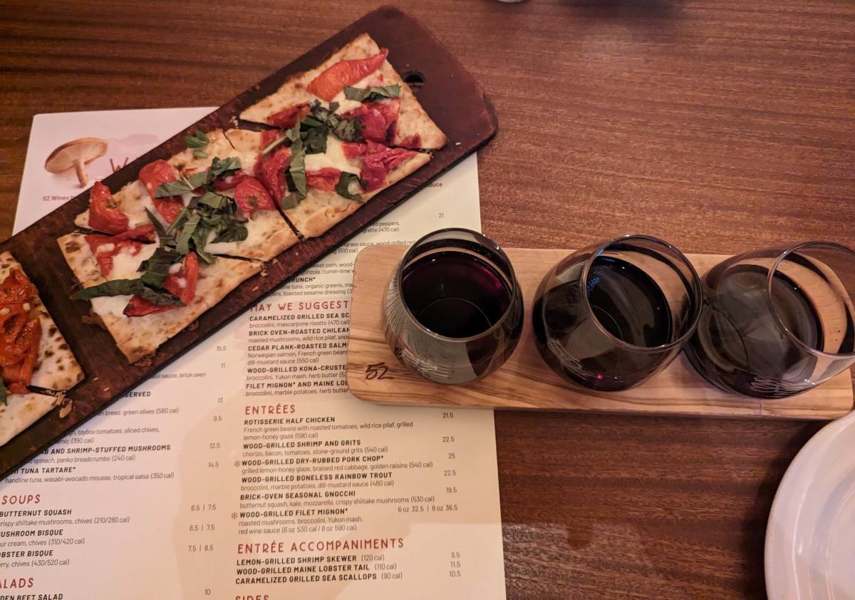 Seasons 52 Flatbread and Wine