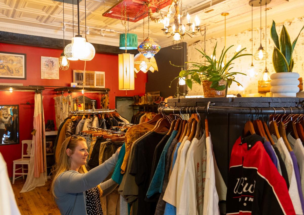 Cheap clothing outlets top