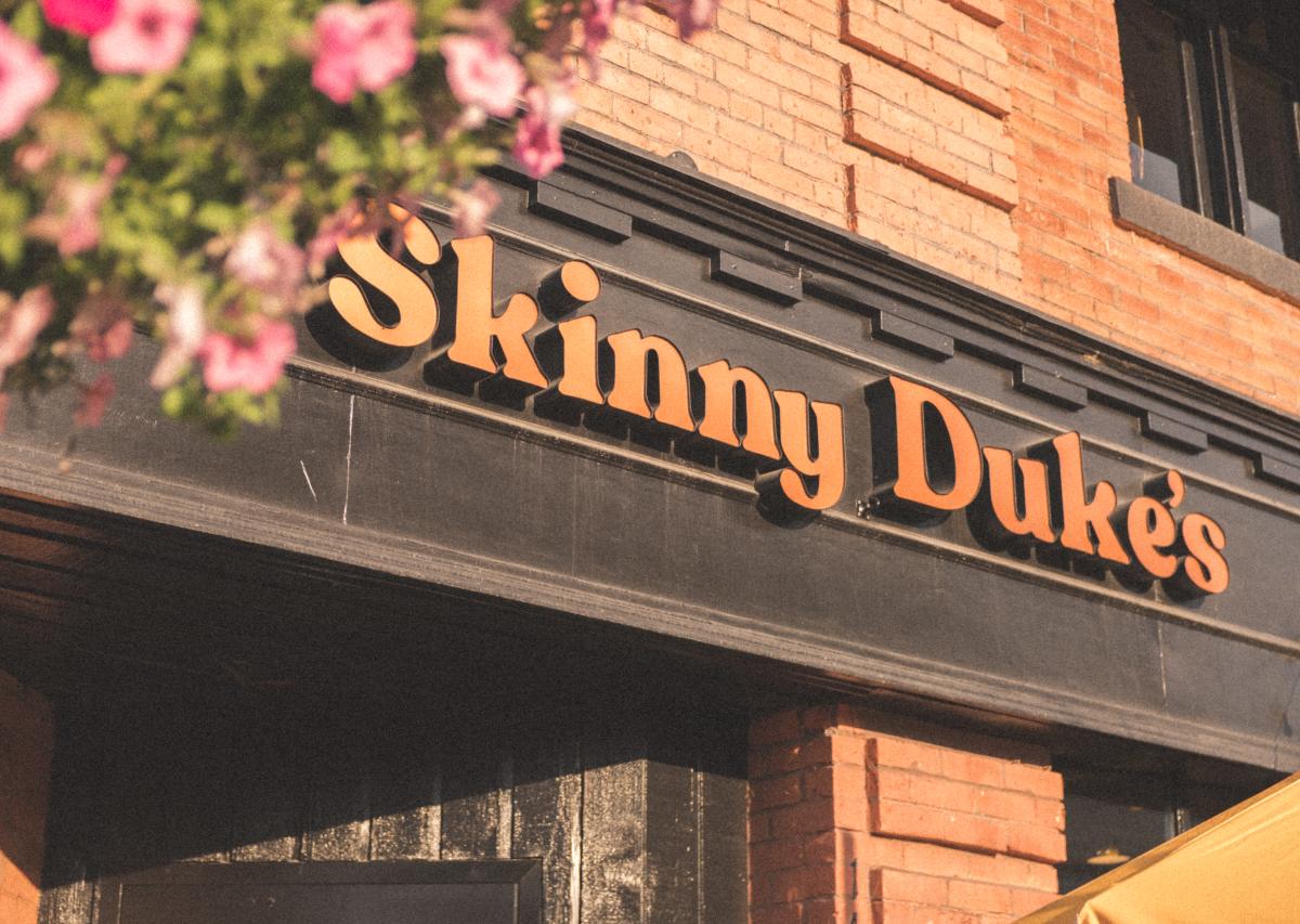 Skinny Duke's Exterior