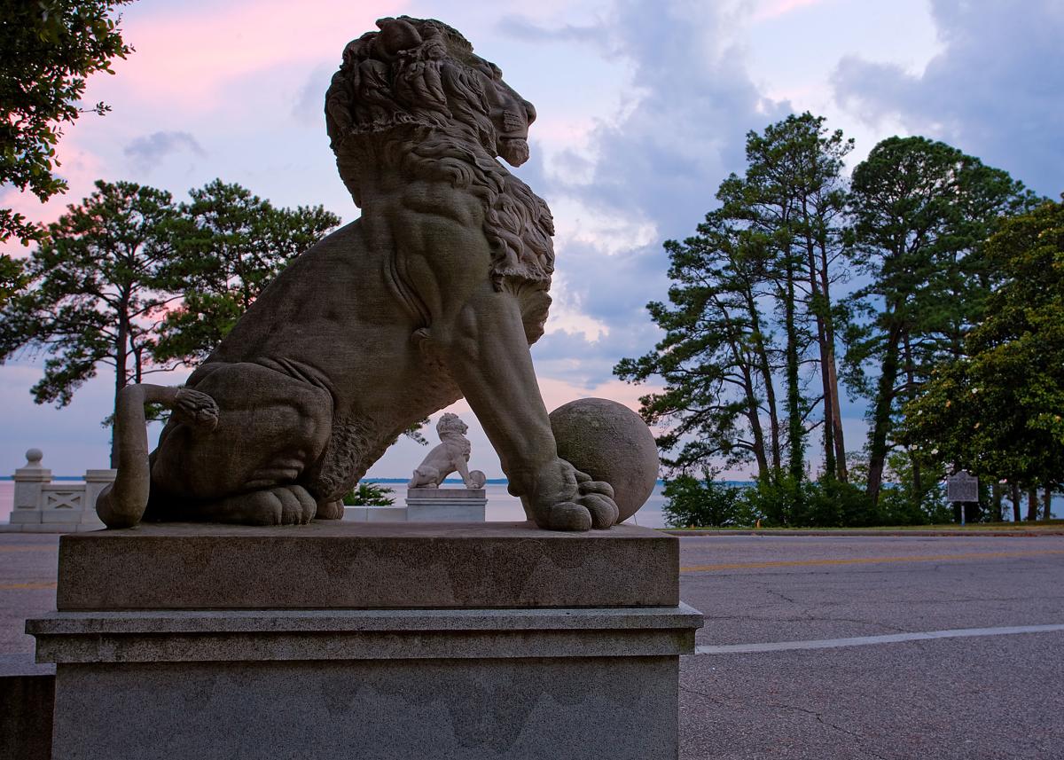 NNTDO - Lions Bridge William King