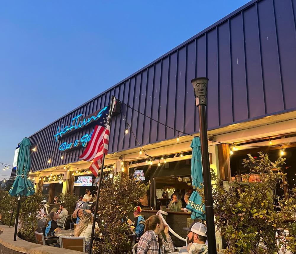 Patio Dining - Hot Tuna