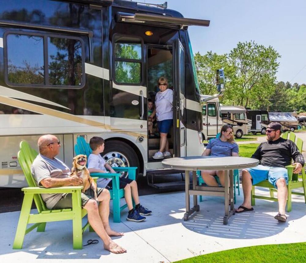 B Deluxe Patio RV Site