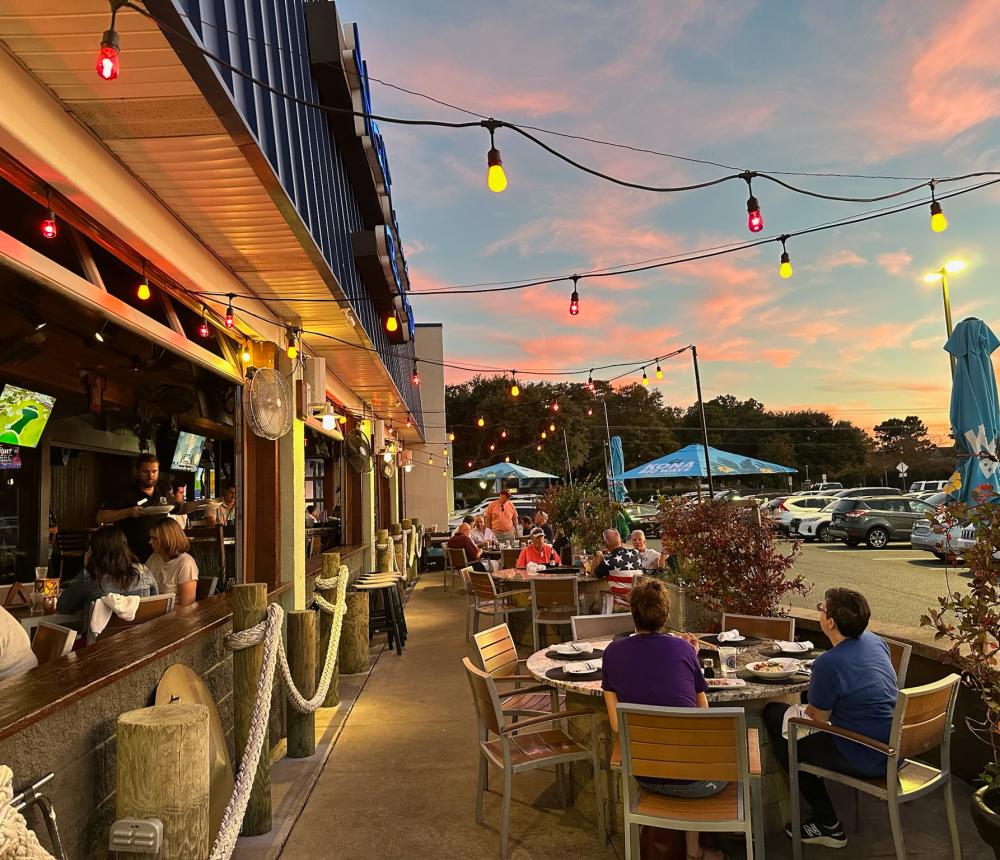 Patio Dining - Hot Tuna