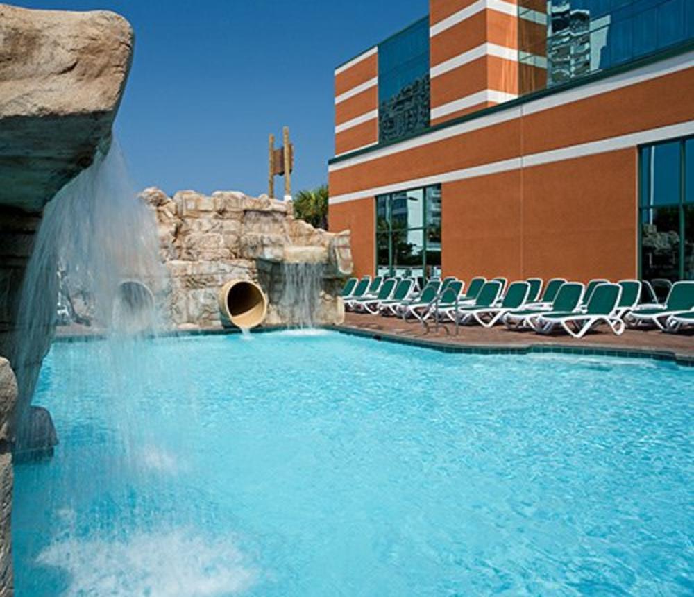 Outdoor Lazy River - 1.jpg