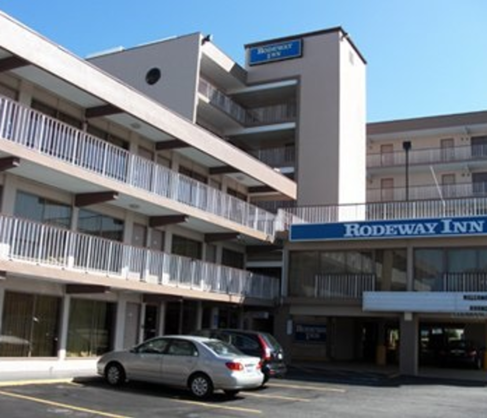 Rodeway_Inn.png