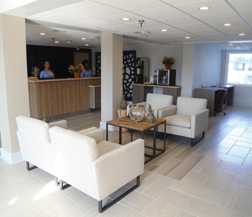 SB-lobby2600-2.jpg