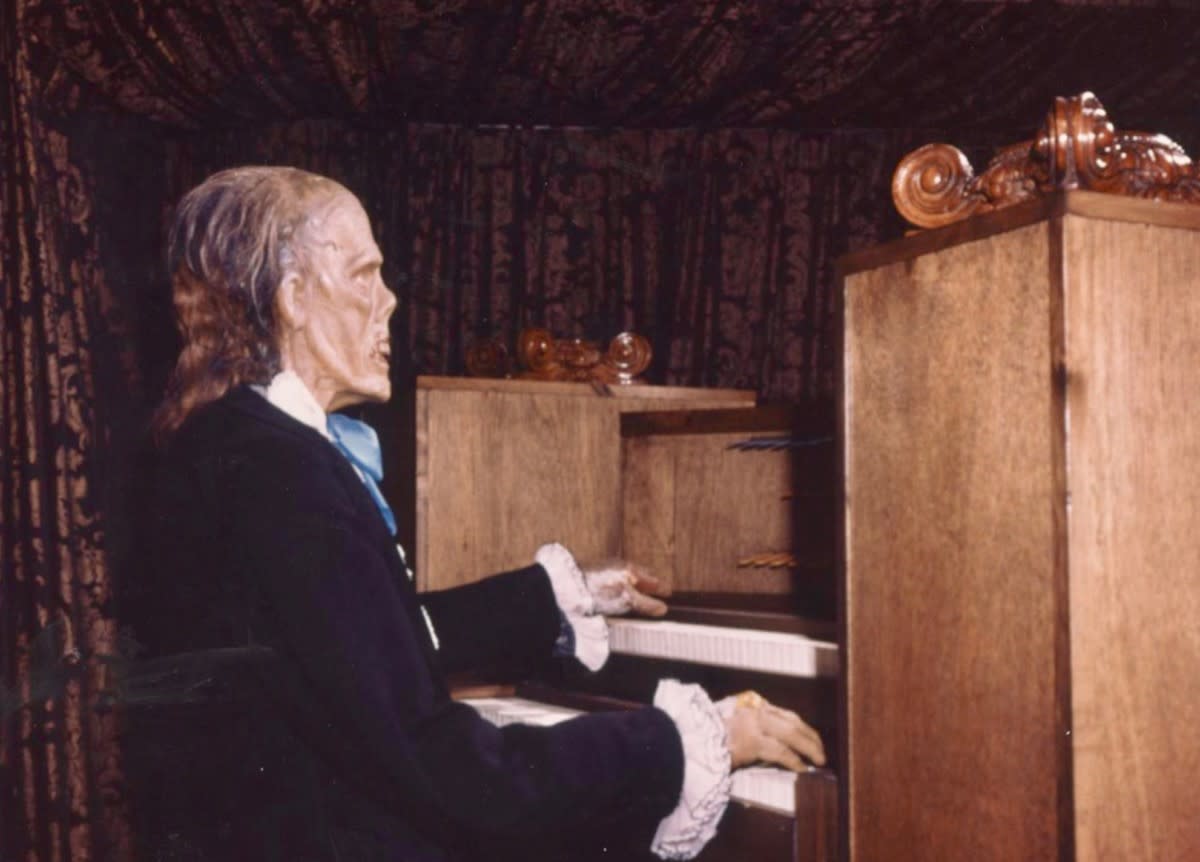 Erik the pianist plays a spooky tune inside Mackinac Island’s Haunted Theatre