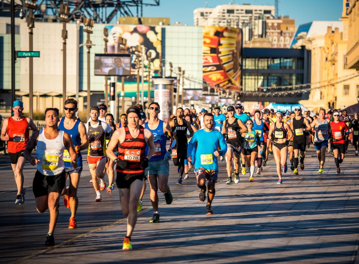 People Running At The Atlantic City Marathon and Half Marathon 5k | 10k