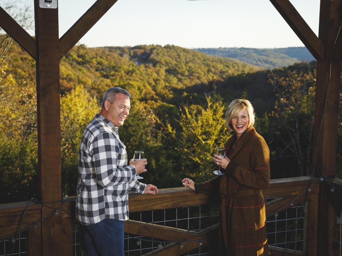 Bear Creek Winery Dining Fall Scenic Couple