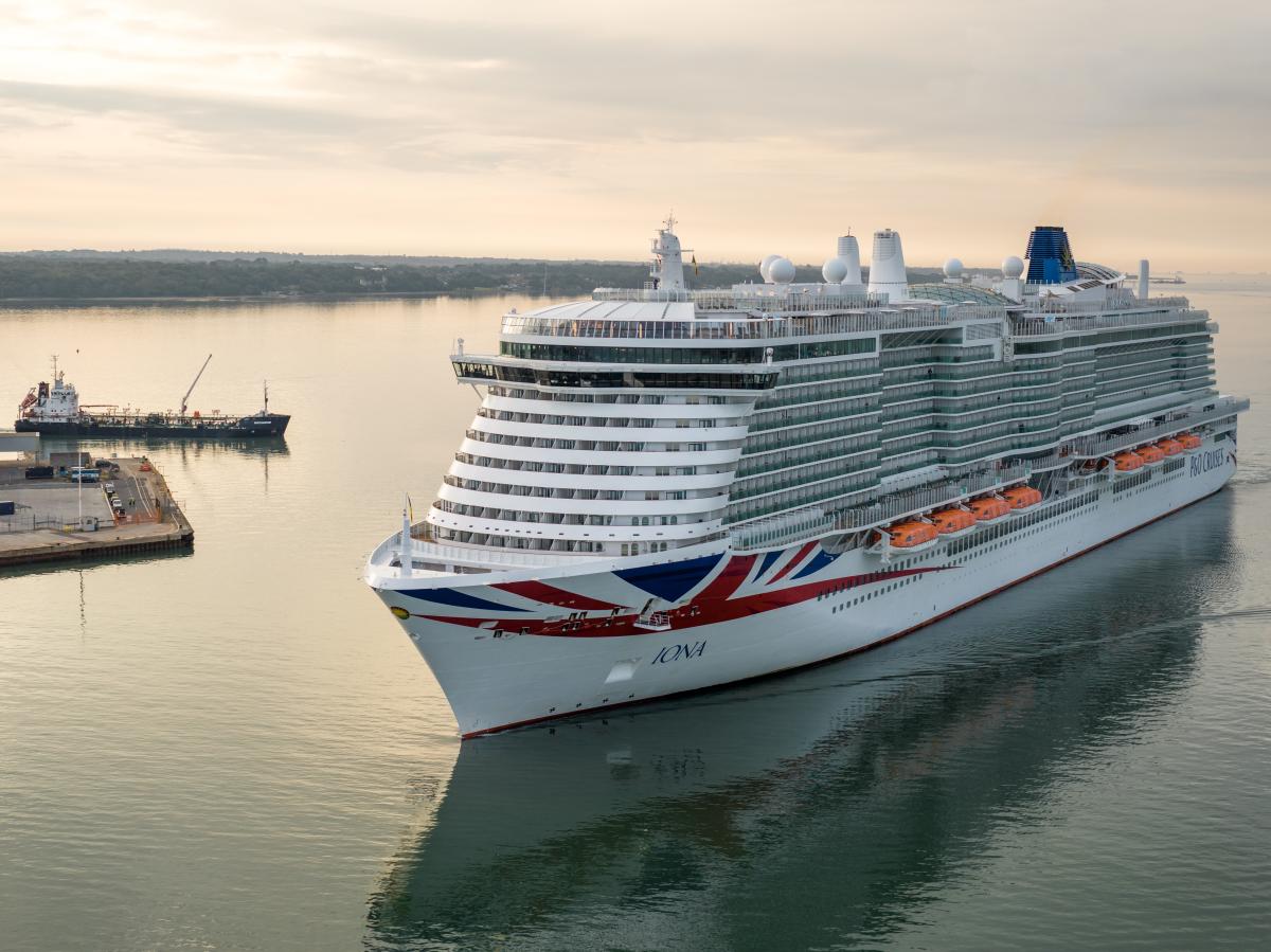 Cruise Ship